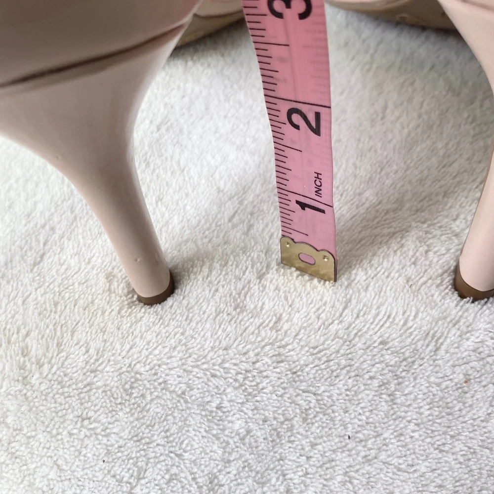 Time and Tru Ankle Strap Sandals Womens 9 Nude Beige Patent Heels - Picture 2 of 4